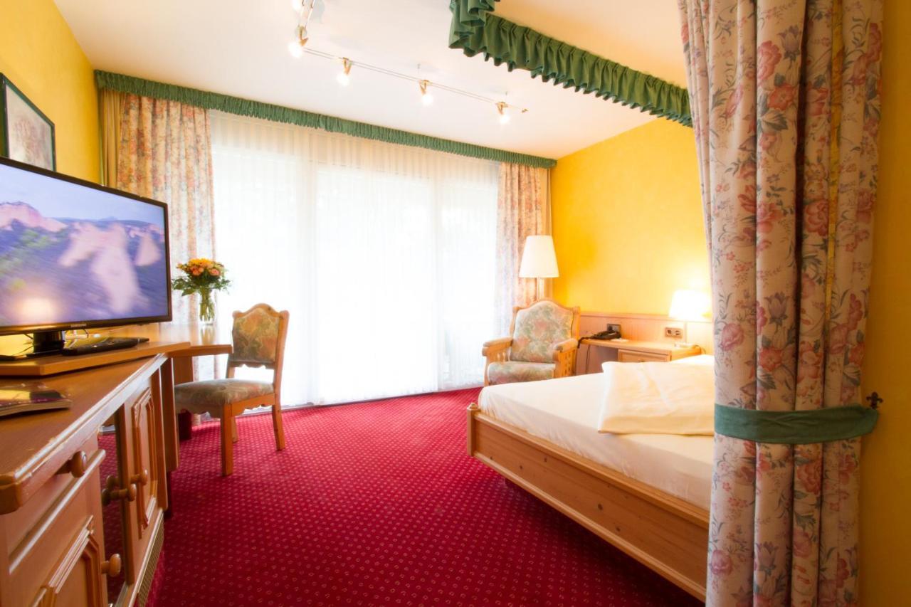 Hotel Pfalzblick Dahn Exterior foto